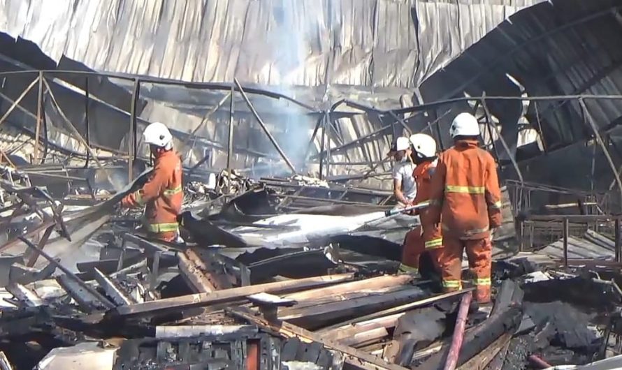 Mess Pekerja Proyek Terbakar, 3 Unit Motor Ludes