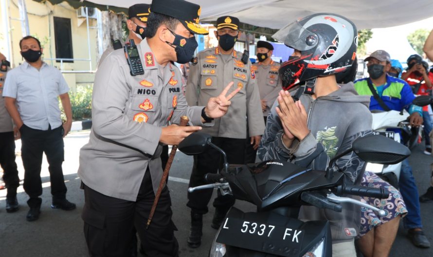 Kapolda Jatim Cek Vaksin Drive Thru di Polres Pelabuhan Tanjung Perak Surabaya