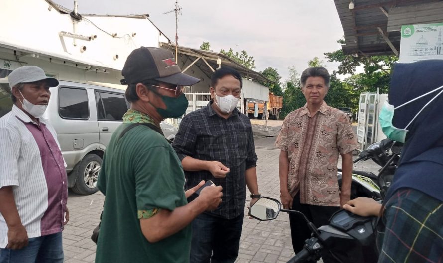 Anas Karno Datangi Warga Kampung Keputih Keluhkan Air Bersih