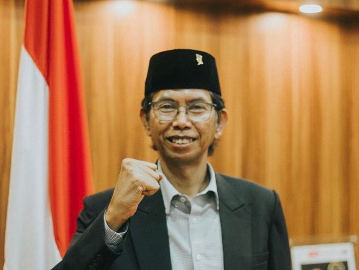 Ketua DPRD Surabaya Dorong Pemkot Bantu Bea Siswa Pelajar SMA/SMK MBR