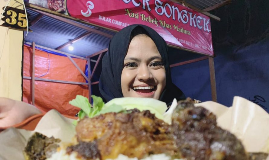 Cita Rasa Bebek Songkek Bumbu Khas Madura Hadir di Surabaya Barat 