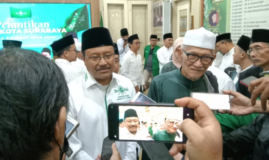 Rais Aam Lantik Ketua PCNU Surabaya Masa Khidmat 2023-2024