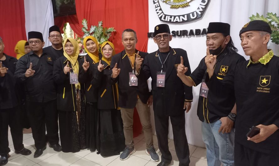 Partai Ummat Surabaya Daftarkan 20 Bacalegnya ke KPU