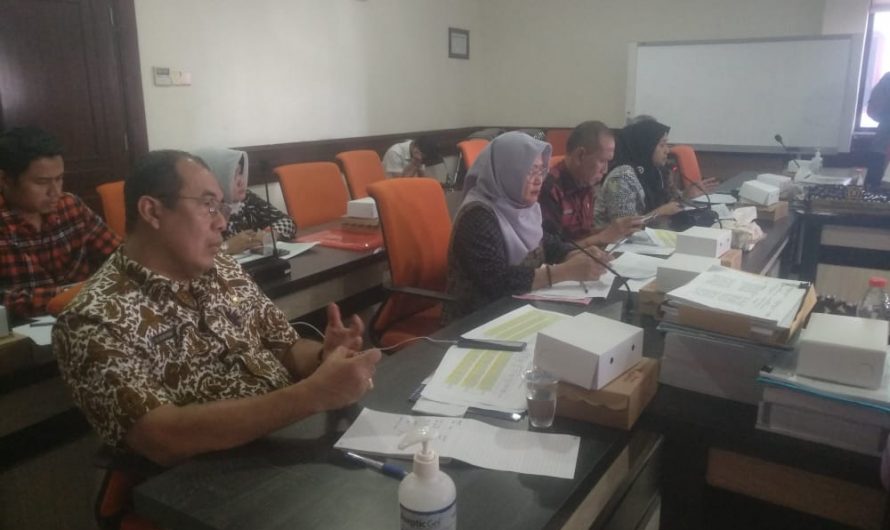 Komisi D Soroti Kualitas Pengadaan Seragam, Tas, Sepatu SD/SMP