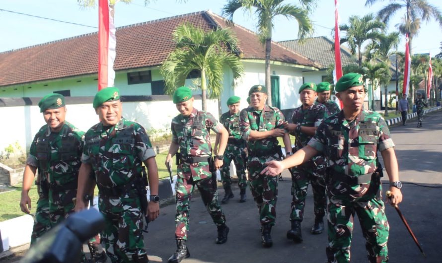 Peringati Hari Juang TNI-AD dan HUT Kodam Brawijaya, Rindam Adakan Gerak Jalan