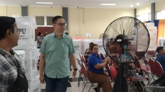 Komisi A Keliling Pantau Rekapitulasi Surat Suara Di Kecamatan Surabaya