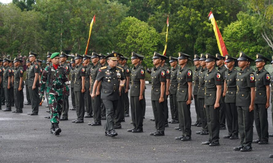 Pangdam V/Brawijaya Lantik 102 Siswa Tamtama Menjadi Prajurit TNI AD