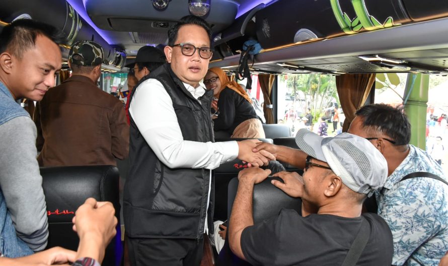 Jawa Timur Siap Sambut Mudik Lebaran 2024, Pj. Gubernur Adhy : Ratusan Fasyankes dan Nakes Disiagakan