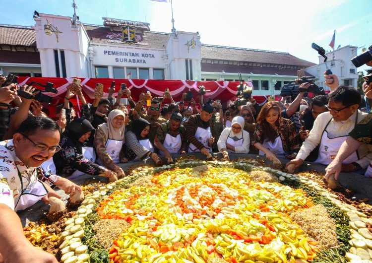 Festival Rujak Uleg 2024, Wujud Kebersamaan dan Kekeluargaan Warga Membangun Surabaya