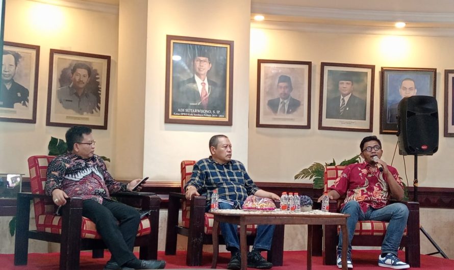 HUT ke-1 Tahun, SMSI Kota Surabaya Kolaborasi dengan JUDES dan PWI Seksi Surabaya Gelar Talkshow “Suroboyo Sopo Rek”