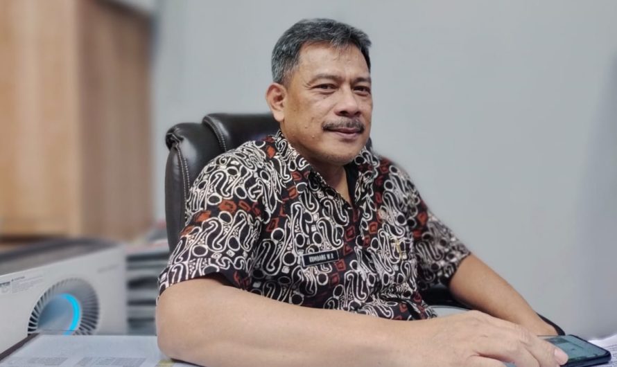 Gladi Bersih,Pastikan Pelantikan 50 Anggota DPRD Kota Surabaya Berjalan Lancar