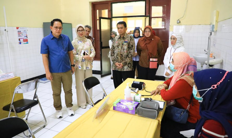 Pj. Gubernur Jatim Ajak Masyarakat Manfaatkan Cek Kesehatan Gratis, Kado Ultah dari Negara
