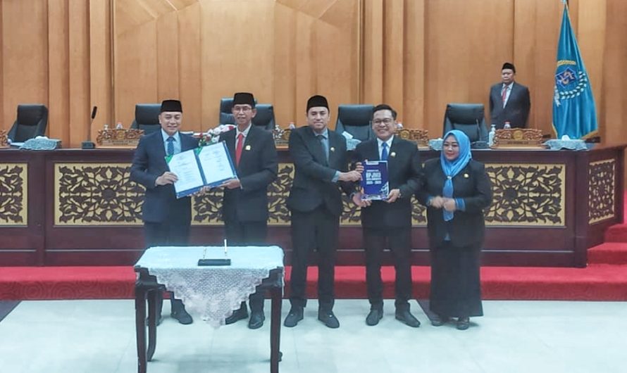 DPRD Surabaya Gelar Sidang Paripurna RPJMD 2025-2029 dan Raperda Pengelolaan Pemakaman