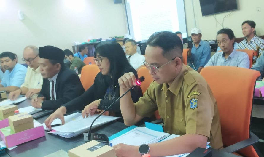 Komisi C DPRD Surabaya Sebut Aktivitas Dump Truk Milik Pengembang Lintasi Jalan Kampung,Pelanggaran Nyata!