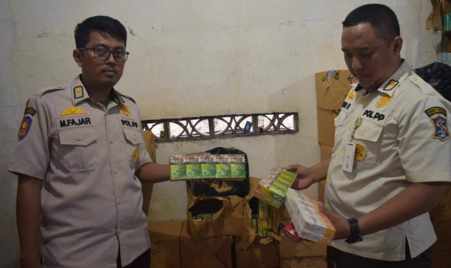 Satpol PP Surabaya dan Bea Cukai  Amankan 500.000 Batang Rokok Ilegal