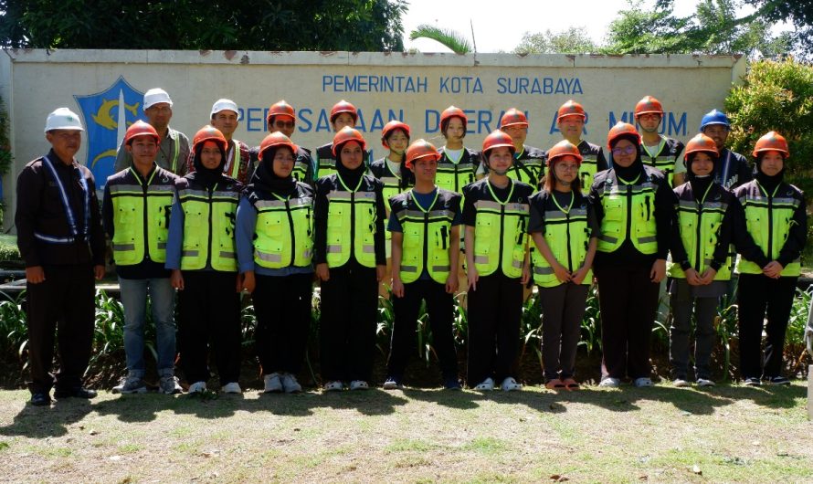 Mahasiswa Nanyang Polytechnic University Singapore Pelajari Pengelolaan Air di IPAM Ngagel Surabaya