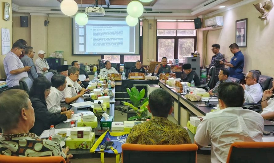 Lahan Fasum Disoal Warga Babatan,Komisi A Minta Pembangunan Gedung Dihentikan