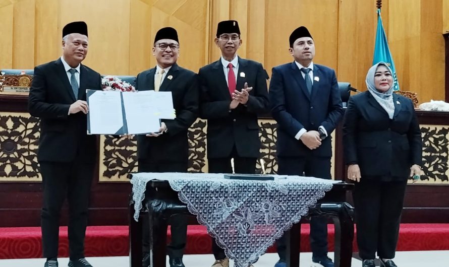 Gelar Paripurna APBD 2026, DPRD Surabaya Fokus Pengendalian Banjir hingga Pendidikan