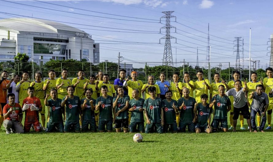 SiWO PWI Jatim dan Judes FC Jalani Laga Halal Bihalal Bareng Unesa FC