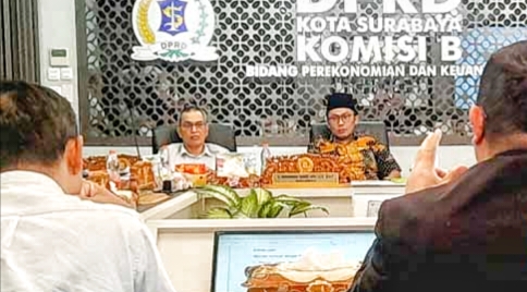 Komisi B Dorong Relokasi Pasar Tumpah di Jalan Gresikan ke Pasar Tambahrejo