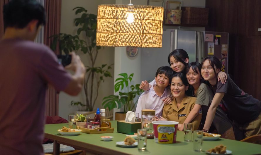 Film”Yang Lain Boleh Hilang,Asal Kau Jangan”Berhasil Bikin Penonton Bercucuran Air Mata