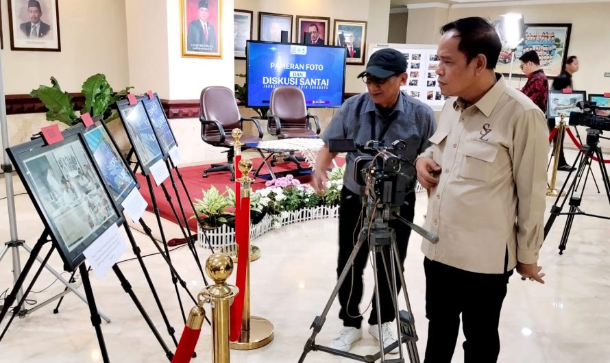 Menjelang HUT Kemerdekaan RI,Ketua DPRD Surabaya Apresiasi Lomba Fotografi Jurnalis