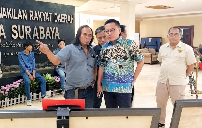Wakil Ketua DPRD Surabaya Arif Fathoni Resmi Buka Lomba Fotografi Judes