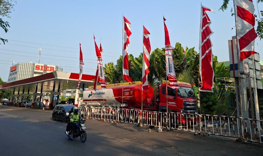 Gerak Cepat Tindak Lanjuti Sorotan DPRD Surabaya,SIER Perbanyak Atribut Kemerdekaan dan Imbau Tenant Pasang Bendera serta Umbul-Umbul