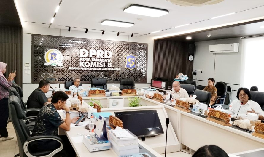 Delapan Bulan Tak Jualan,Komisi B Siapkan Solusi Bagi Pedagang Kerang di Waduk Unesa