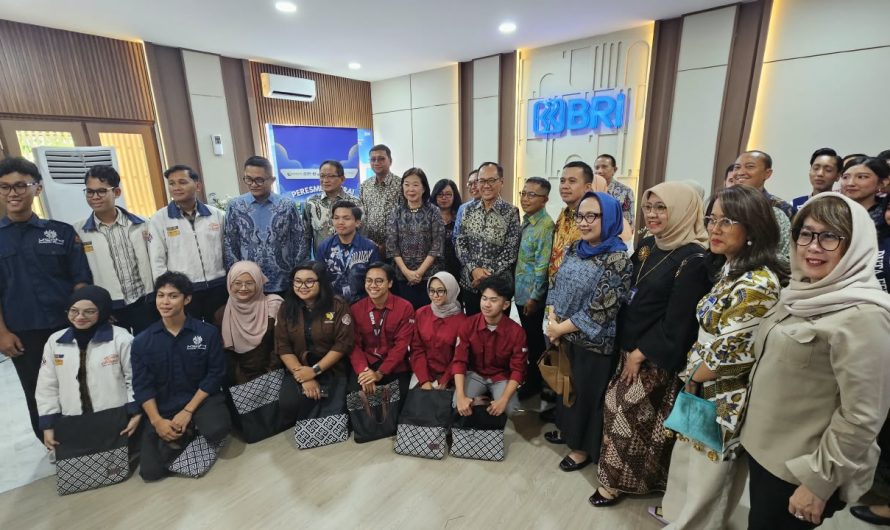 BRI Perkuat Literasi Keuangan Digital Mahasiswa,Dukung Gerai CERDAS PeKA di UNAIR